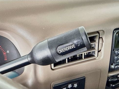 Used 1999 Ford F250 Lariat AWD/4WD image 15