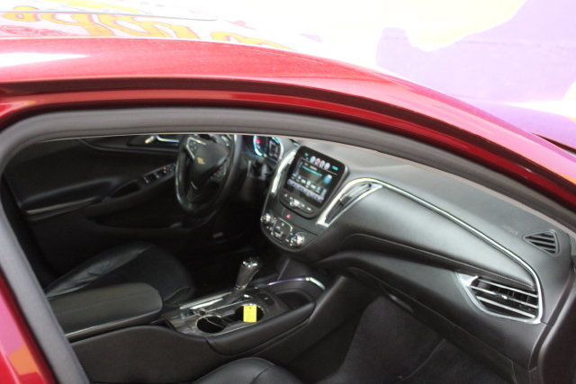 Used 2017 Chevrolet Malibu LT w/ True North Edition FWD image 12