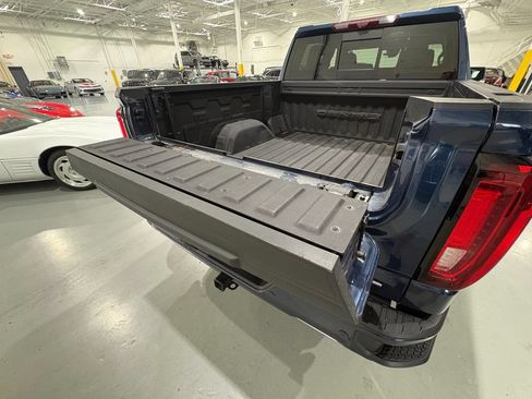 Used 2023 GMC Sierra 1500 Denali w/ Technology Package AWD/4WD image 55