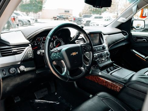 Used 2015 Chevrolet Suburban LTZ AWD/4WD image 17