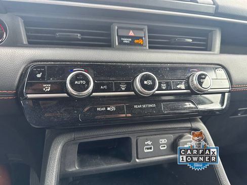 Used 2025 Honda Pilot Sport image 14