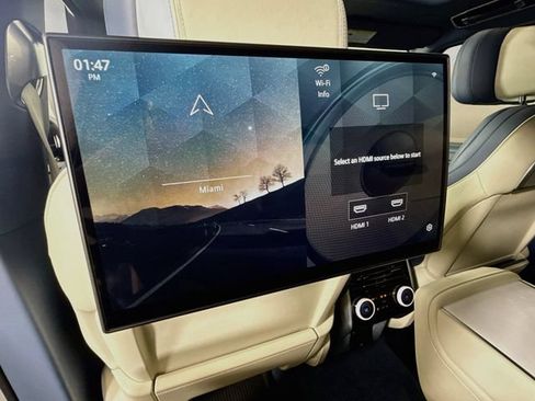 Certified 2025 Land Rover Range Rover SV AWD/4WD image 28