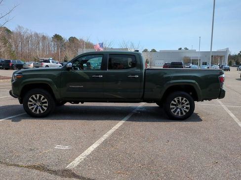 Used 2021 Toyota Tacoma Limited image 7