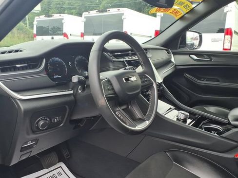 Certified 2023 Jeep Grand Cherokee Altitude AWD/4WD image 22
