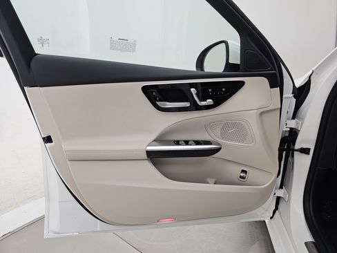 Certified 2025 Mercedes-Benz C 300 C 300 image 11