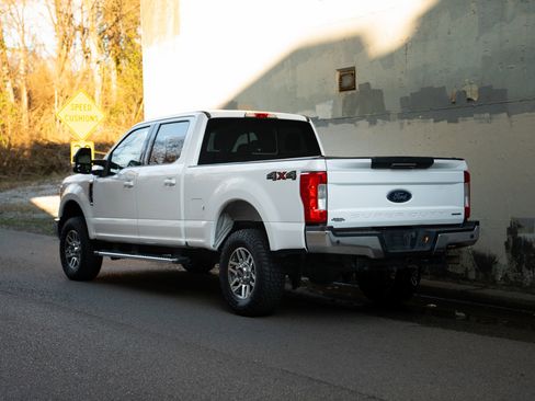 Used 2019 Ford F350 Lariat image 8