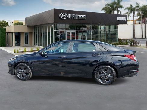 Certified 2023 Hyundai Elantra SEL image 6