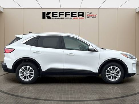 Used 2020 Ford Escape SE image 6