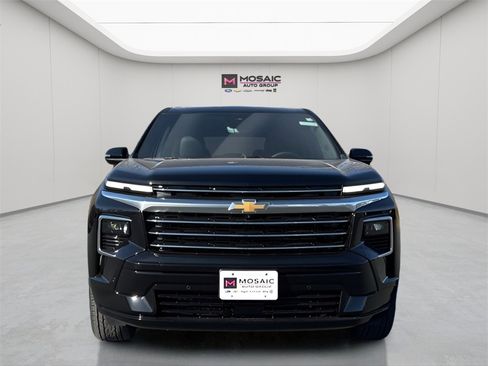 New 2026 Chevrolet Traverse High Country image 2