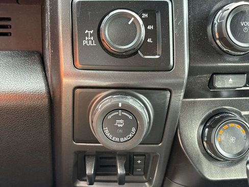 Used 2018 Ford F150 XLT w/ Equipment Group 302A Luxury AWD/4WD image 34