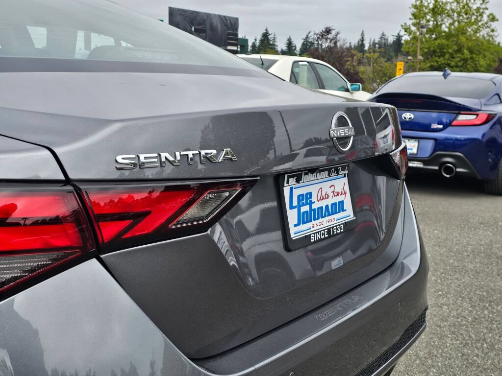 Used 2025 Nissan Sentra S FWD image 26
