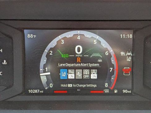 Certified 2025 Toyota 4Runner SR5 AWD/4WD image 25
