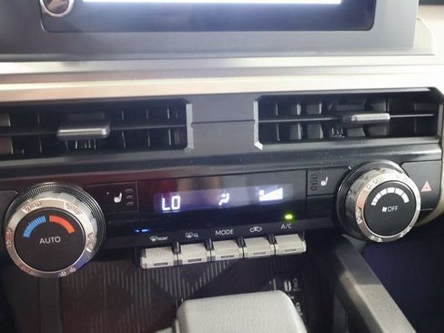 Certified 2026 Toyota Tacoma TRD Sport AWD/4WD image 21