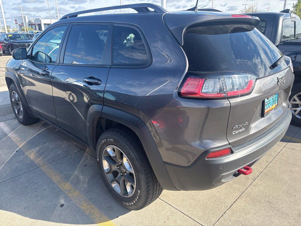 Used 2019 Jeep Cherokee Trailhawk w/ Cold Weather Group AWD/4WD image 11