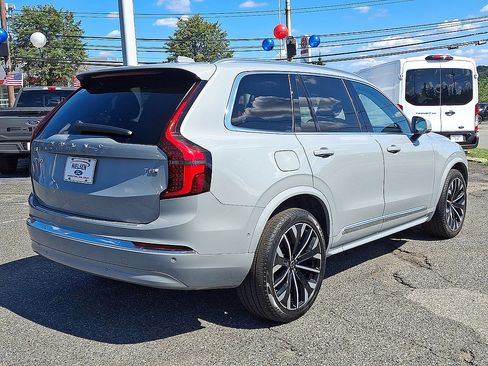 Used 2025 Volvo XC90 T8 Plus w/ Protection Package Premier AWD/4WD image 31