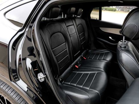 Used 2021 Mercedes-Benz GLC 300 4MATIC Coupe image 34