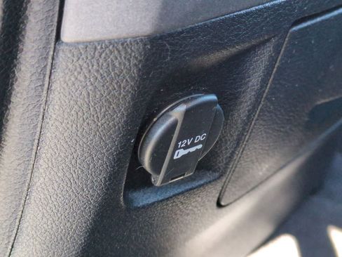 Used 2018 RAM 1500 ST w/ SXT Appearance Group AWD/4WD image 30