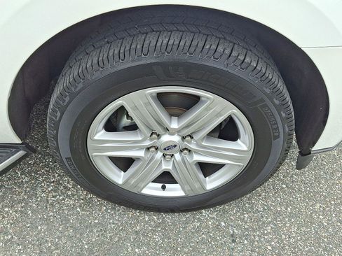 Used 2020 Ford Expedition XLT w/ Equipment Group 202A image 11