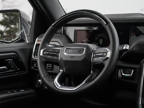 New 2026 GMC Yukon XL Denali w/ Denali Reserve Package AWD/4WD image 17
