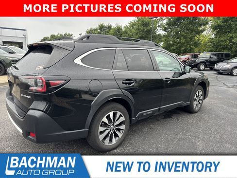 Used 2024 Subaru Outback Limited AWD/4WD image 3