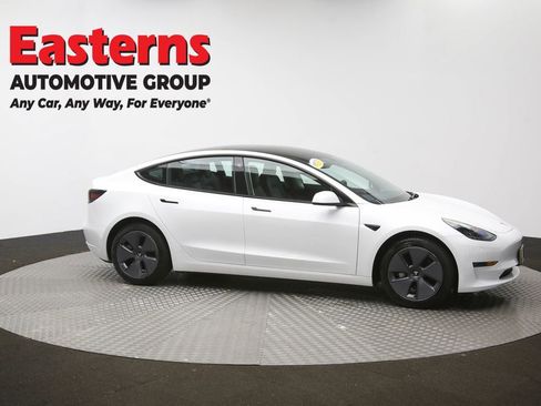 Used 2023 Tesla Model 3 Standard Range image 43