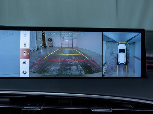 New 2026 Genesis GV70 2.5T Advanced image 26