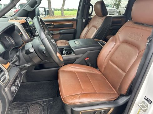 Used 2023 RAM 1500 Limited AWD/4WD image 11