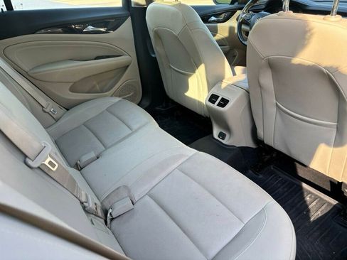 Used 2019 Buick Regal Essence w/ Driver Confidence Package I AWD/4WD image 19