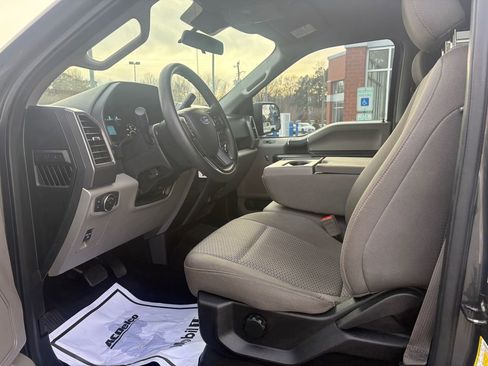 Used 2019 Ford F150 XLT image 11