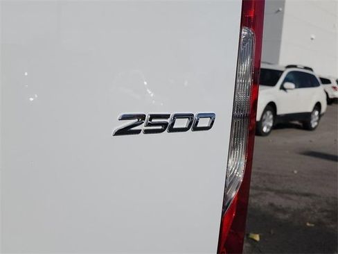 Used 2022 Mercedes-Benz Sprinter 2500 image 5