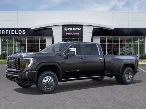 New 2026 GMC Sierra 3500 Denali Ultimate w/ LPO, Black Badging Package AWD/4WD image 2