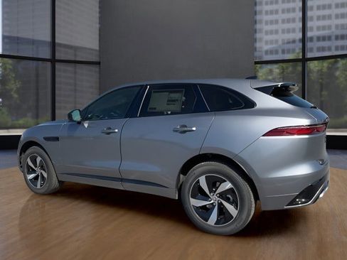 Used 2025 Jaguar F-PACE R-Dynamic S AWD/4WD image 6