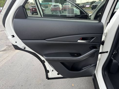 Used 2025 MAZDA CX-30 AWD 2.5 S w/ Preferred Package image 12