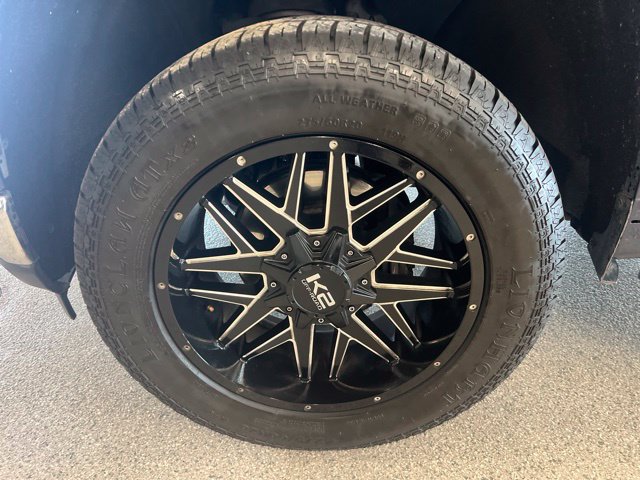 Used 2019 Chevrolet Silverado 1500 LTZ AWD/4WD image 9