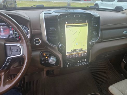 Used 2019 RAM 1500 Laramie image 9