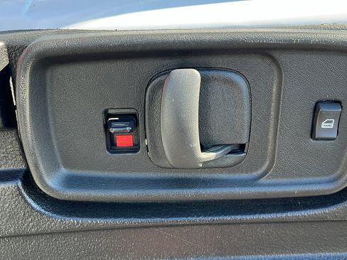 Certified 2023 Chevrolet Express 2500 w/ Driver Convenience Package image 11