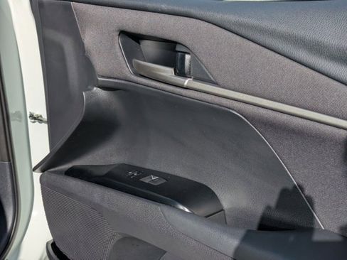 Used 2025 Toyota Camry LE image 28