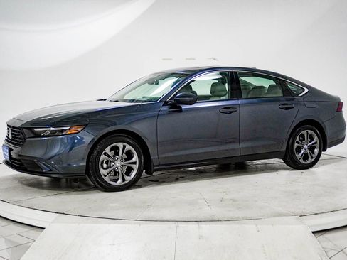 Certified 2023 Honda Accord EX image 4