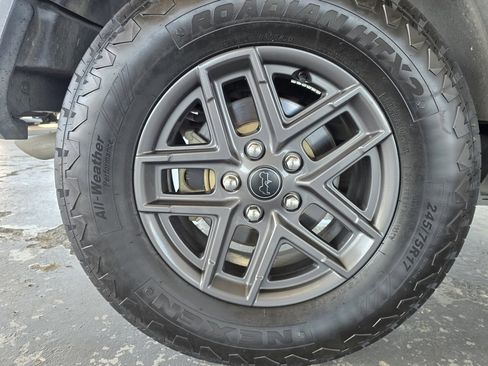 Used 2021 Jeep Wrangler Unlimited Sport image 32