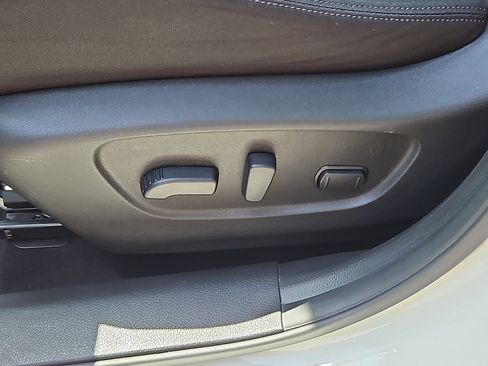 Certified 2019 Nissan Rogue SV w/ Premium Package AWD/4WD image 26