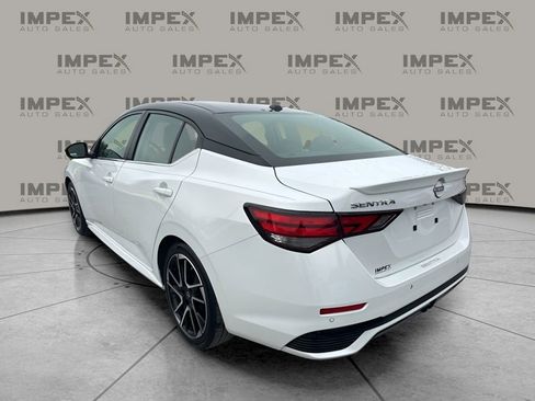 Used 2025 Nissan Sentra SR w/ SR Premium Package image 3