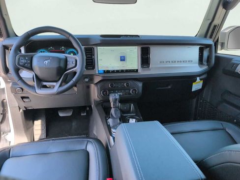 New 2026 Ford Bronco Outer Banks AWD/4WD image 5