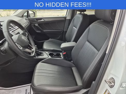 Used 2023 Volkswagen Tiguan SE FWD image 17