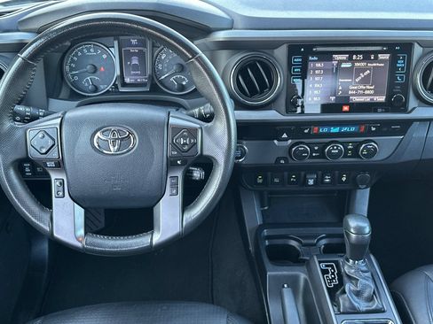 Used 2019 Toyota Tacoma TRD Sport w/ TRD Premium Sport Package RWD image 14