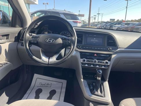 Used 2020 Hyundai Elantra Value Edition w/ Cargo Package (C1) image 14