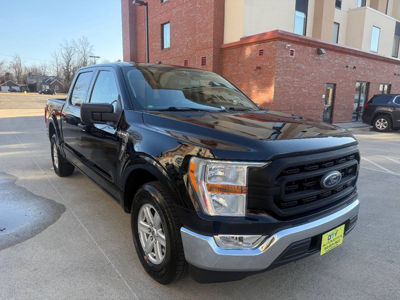 Used 2021 Ford F150 XLT w/ Equipment Group 301A Mid RWD image 4