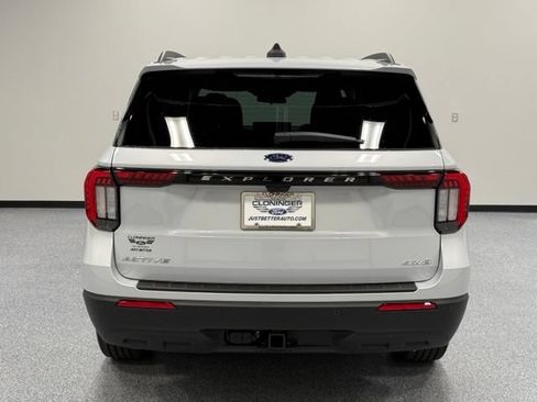 New 2026 Ford Explorer Active AWD/4WD image 10