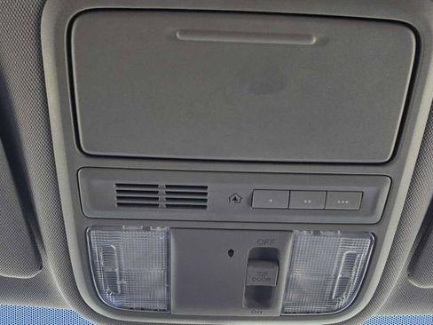 Used 2014 Honda Odyssey EX image 29