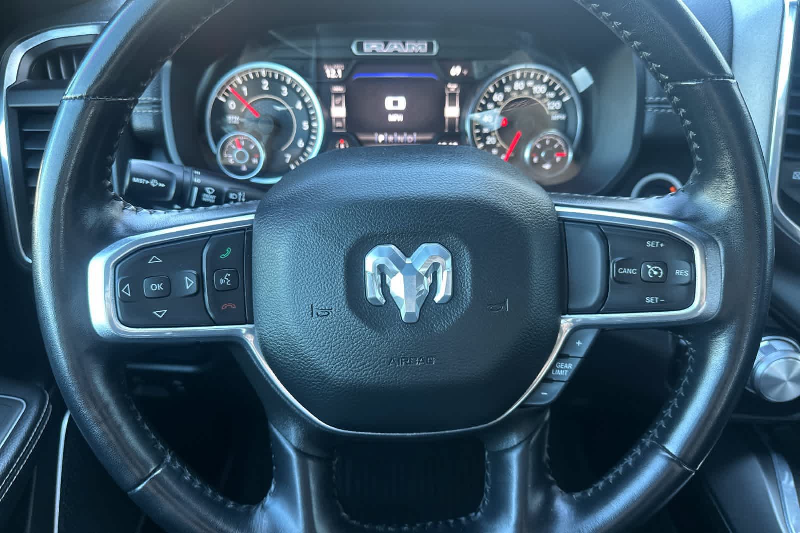 Used 2022 RAM 1500 Laramie w/ Sport Appearance Package AWD/4WD image 24