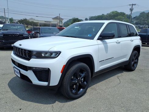 New 2026 Jeep Grand Cherokee Limited AWD/4WD image 8